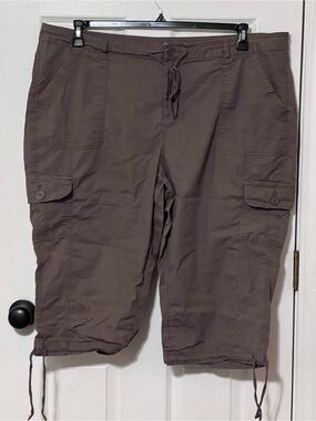 St Johns Bay 24W Brown Cargo Capris Plus Size Drawstring Utility